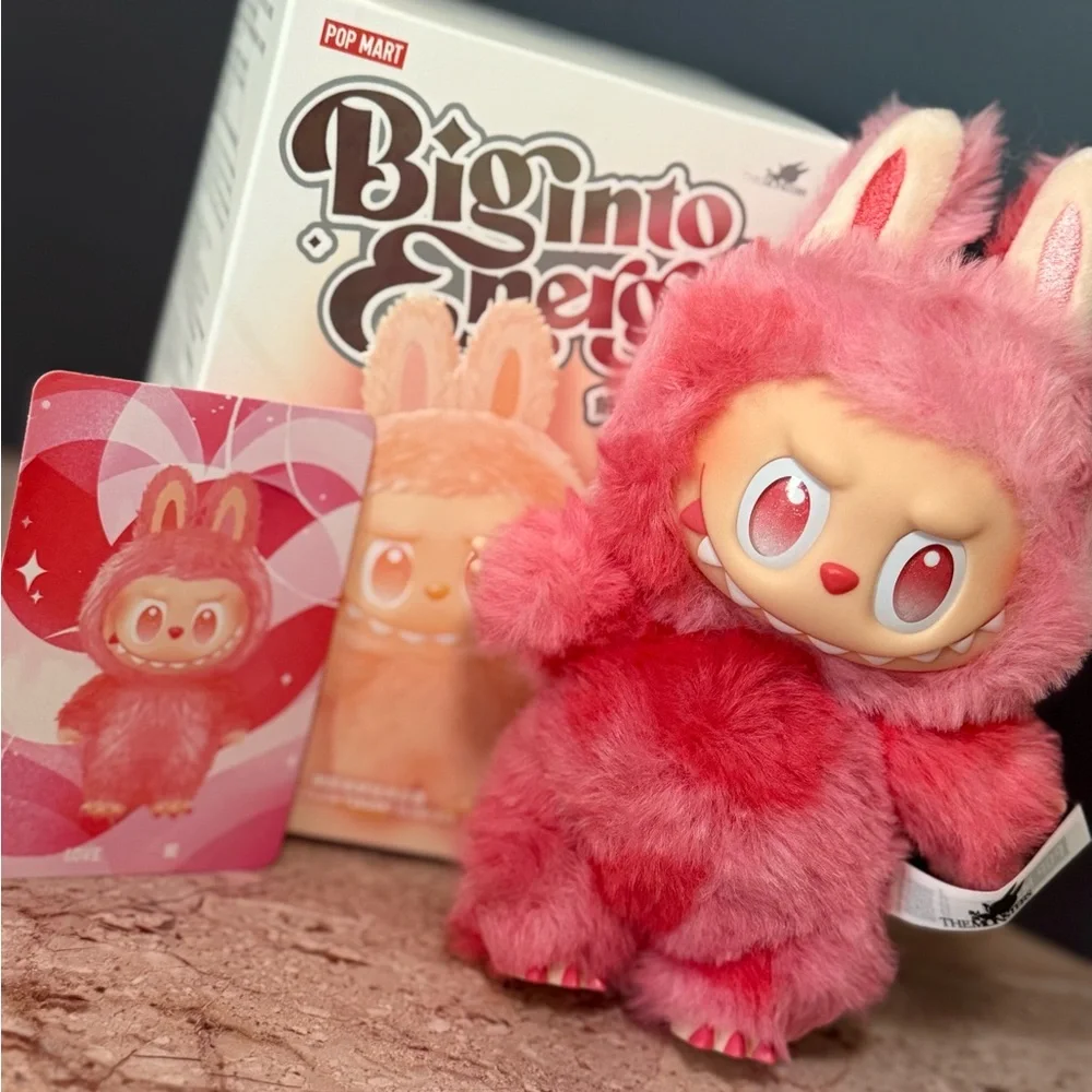 AUTHENTIC NEW Pop Mart LABUBU Big Into
Energy Vinyl Plush - Love - Picture 1 of 2